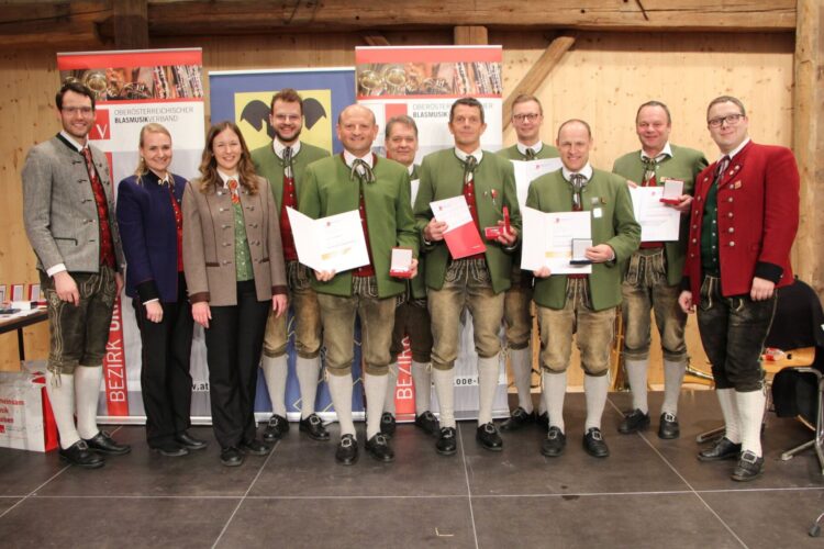 Großartige Auszeichnungen im Musikverein Traberg